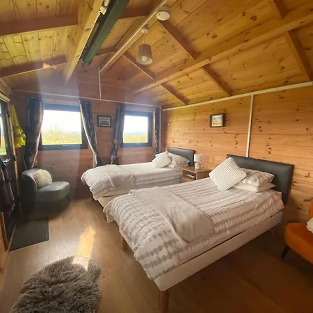 Carrowkeel Apartment *